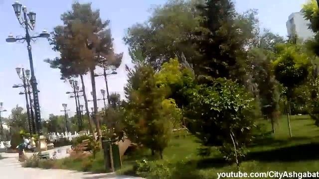 Памятник Омар Хаяму