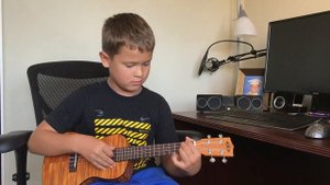 Uno Momento - ukulele - #38