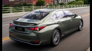 Lexus ES 300h 2019 года - Интерьер, экстерьер и тест-драйв.