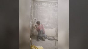 Как почистить стены от краски и побелки  быстро и просто, для хорошего сцепления.