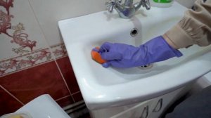КАК УБРАТЬ НАЛЕТ НА РАКОВИНЕ?