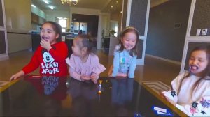 Аминка Витаминка! Wow! Девочки встретились с блогерами Like SISTERS! Игры, интервью, мороженое! Кла