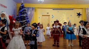 песня "Ах, какая елочка". Д/с № 42 "Пингвинчик", г. Верхняя Салда