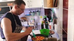 Варим первое блюдо! Итальянский суп. Стоит попробовать. Незабываемый вкус.