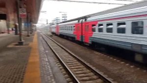Электропоезд "ЭД4М-0428" сообщением "Москва-Курский вокзал" - "Захарово", платформа "Нижегородская"