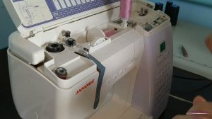 Как заправить двойную иглу правильно