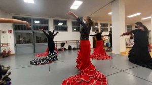 Workshop flamenco con bata de cola