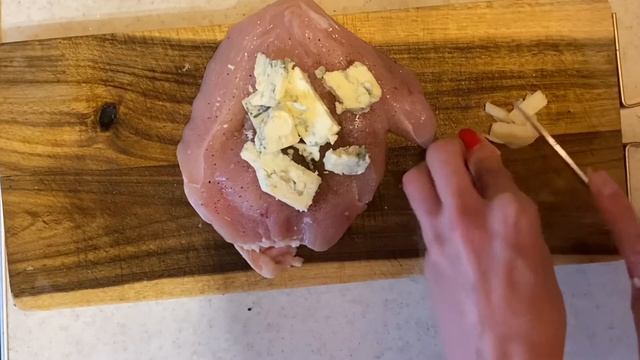 Вкусное мясное ассорти! Приготовь это блюдо вместе с белоруской , пальчики оближешь. Блюдо бомба