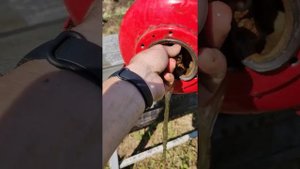 Порвалась мембрана) Показываю что в баке?)