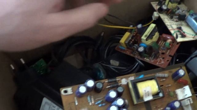 Фантомные нажатия на тачскрине планшета, телефона при подключенном зарядном устройстве смотреть онлайн