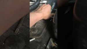 Снять передний сиденья на Mercedes Benz W 212.