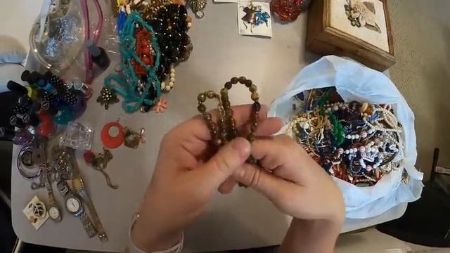 Аукцион Контейнеров В США! САМЫЙ БОЛЬШОЙ РАЗБОР БИЖУТЕРИИ НАЙДЕННОЙ В КОНТЕЙНЕРАХ! Розыгрыш! смотреть онлайн