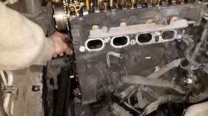 Замена прокладки ГБЦ 1ZR-FE, Toyota Auris