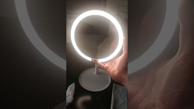 Rechargeable LED HD Makeup Daylight Mirror from Xiaomi Youpin смотреть онлайн