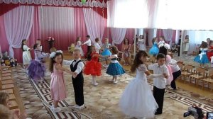 Танец "Детство" на Выпускной Шатунов Детство в детском саду