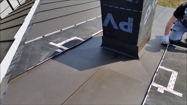 Переделка фальцевой кровли. Серия 3. Мысики, хребтовые, разуклонка у трубы, прокатка картин бендеро смотреть онлайн