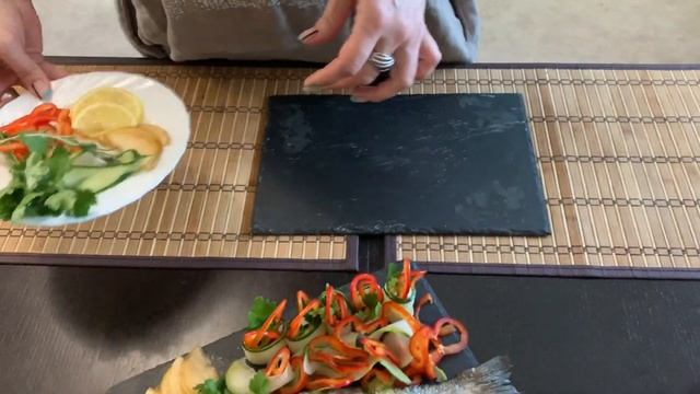 Запеченная рыба с овощами, пальчики оближешь! Сервировка стола в домашних условиях! смотреть онлайн