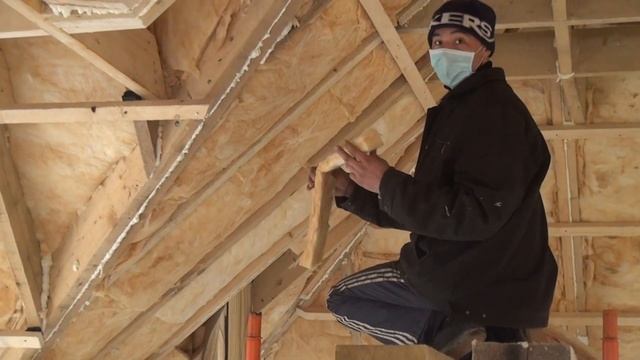 Крыша мансарда утепление installing insulation смотреть онлайн