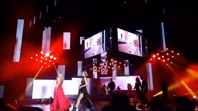 Вера Брежнева на Банкете Директоров Орифлейм в Москве в Олимпийском 2017 смотреть онлайн