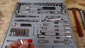 Бюджетный набор инструментов для ремонта автомобиля подарок из 90 х