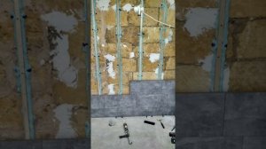 монтаж ламината на стену, на деревянный брус