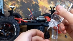 Заправка масляных амортизаторов на REMO XOBBY