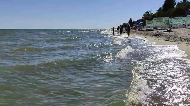 Где чище море и пляж в Бердянске или в Урзуфе? Конец сезона на море !