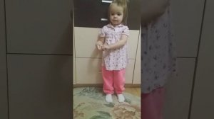 Танцы обниманцы танцуют вокруг испанцы?погнали?