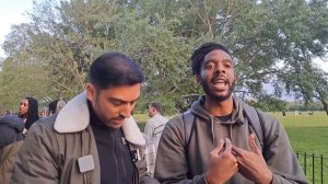 Speakers Corner - David & Muslim talk about the Armies of Gog and Magog, where is the Wall & People