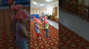 танец грибочков старшая группа