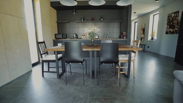 Обзор на СОВРЕМЕННЫЙ дом в стиле барнхаус для молодой пары. Красивые дома, интерьер дома, хаус тур смотреть онлайн