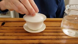 How to Choose and Use a Gaiwan for Gongfu Tea Brewing| Best tips for making tea with Gaiwan |ZhenTe