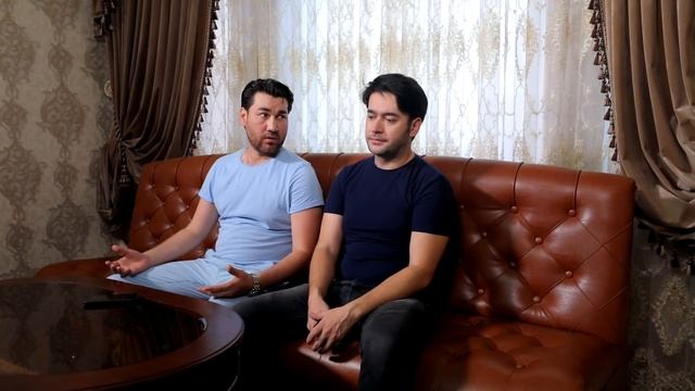 Videoni uxlayotgan ayolga uzatdim