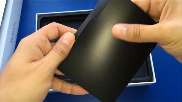 Apple 13 Inch MacBook Pro Retina (2015) Unboxing (Full HD) смотреть онлайн