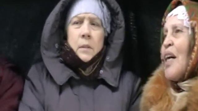 10 Похороны. В машина на  кладбище