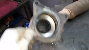 Замена катализатора на пламегаситель Volkswagen Tiguan 2.0 л