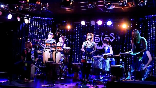 Этно-группа "MājāS" - "Погружение" (Весёлый барин) смотреть онлайн