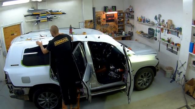 toyota land cruiser 200 в белой матовой пленке смотреть онлайн