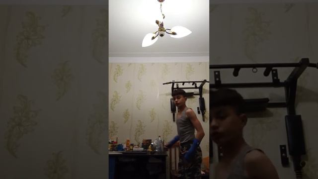 тот самый фанат Данила Степанова ведёт себя как Данил Степанов смотреть онлайн