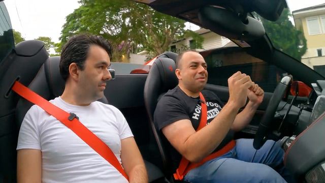 FERRARI 488 SPIDER COM UM RONCO ABSURDO смотреть онлайн
