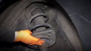 Замена задней стойки Toyota