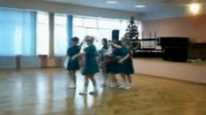 Танец маленьких утят. Танцуют дети