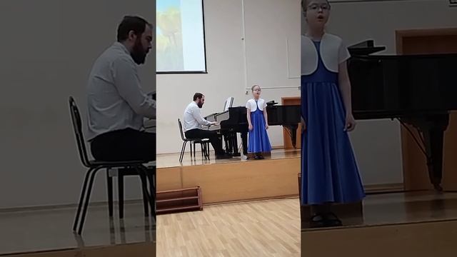 Елена Поплянова "Одолжи мне крылья, мотылек" смотреть онлайн