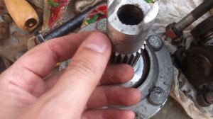 ЛуАЗ №01-2. Сборка колёсного редуктора. Окончание