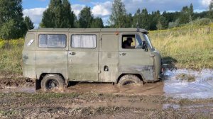 УАЗ буханка Саров. Ни когда не сдавайся))