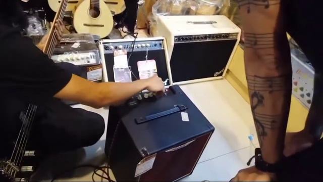 Vlog#28 The Search For Fender Rumble 40W Bass AMP V3 смотреть онлайн