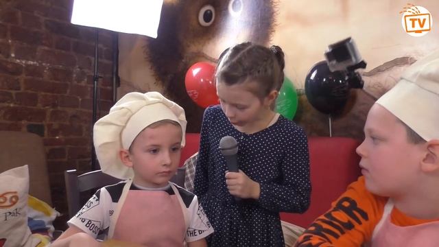 Мастер-класс в кафе Шафран Рыбинск. Делаем пирожные корзиночки. смотреть онлайн