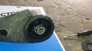 Замена сайлентблоков задней балки на Хёндай Крета