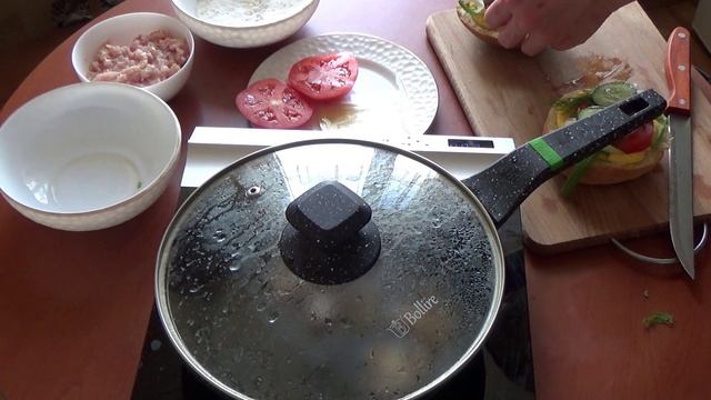 гамбургер с котлетой из индейки.avi #рецепты #еда #какприготовить #кулинария #рецепт #простыерецепты