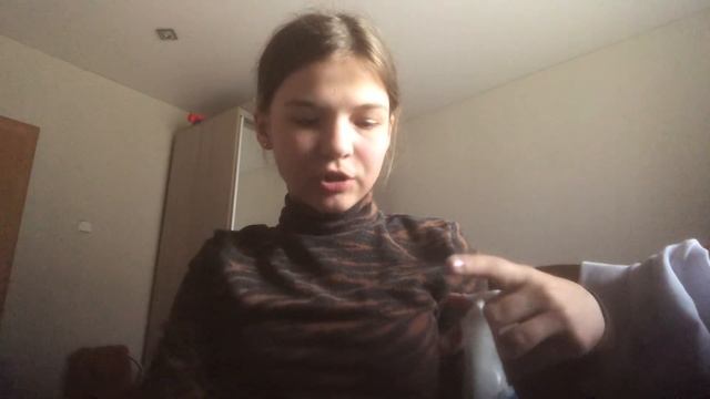 Подарок младшей сестре на др) смотреть онлайн